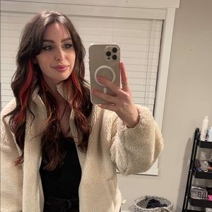 Meet your Posher, Aislinn